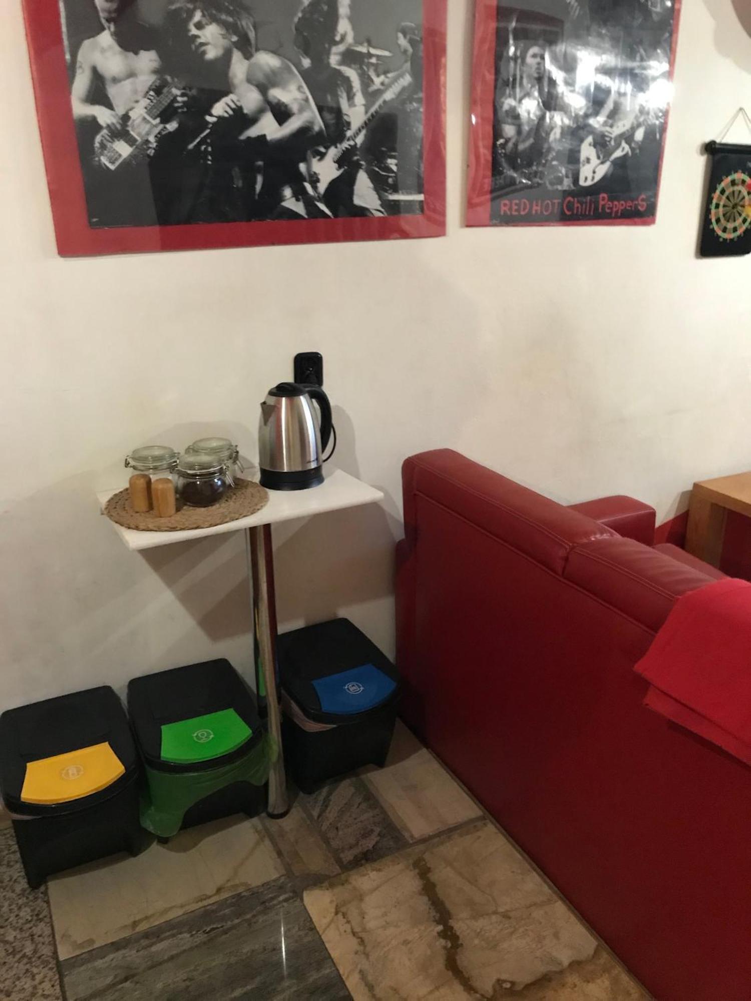 شقة Studio Red And White وودج المظهر الخارجي الصورة